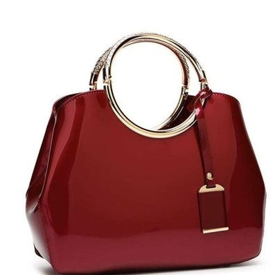 Stylish Women’s Shoulder Bag